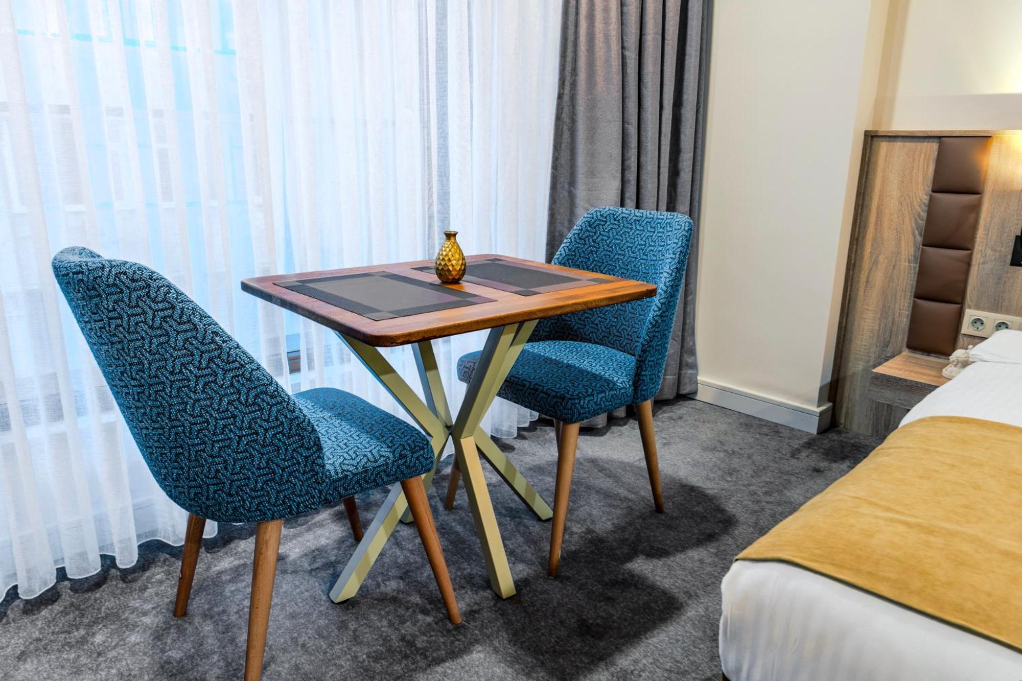 Roys Hotel & Suites Provincia di Provincia di Istanbul Esterno foto