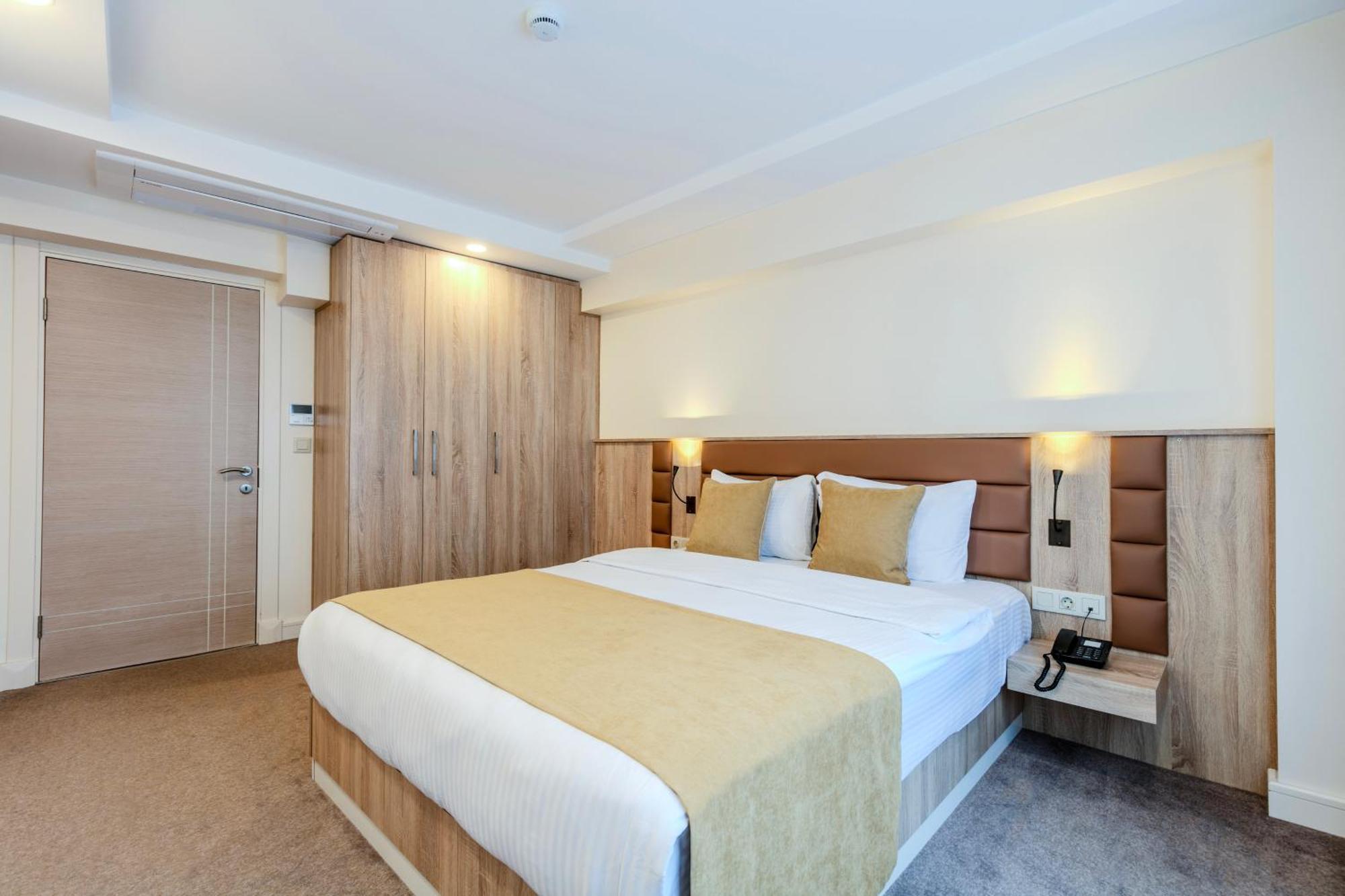 Roys Hotel & Suites Provincia di Provincia di Istanbul Esterno foto